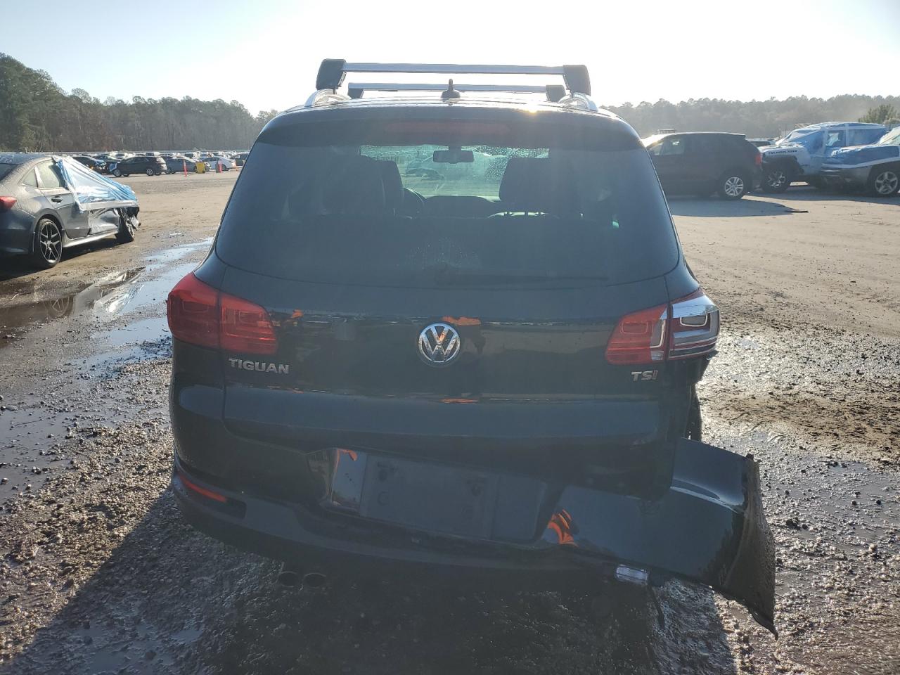 2017 Volkswagen Tiguan Wolfsburg VIN: WVGRV7AXXHK002430 Lot: 91254645