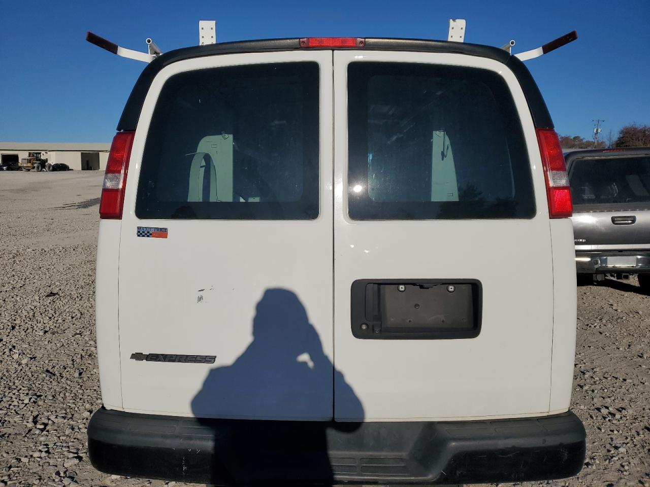 2021 Chevrolet Express G2500 Delivery Van VIN: 1GCWGAFP3M1159630 Lot: 92643445