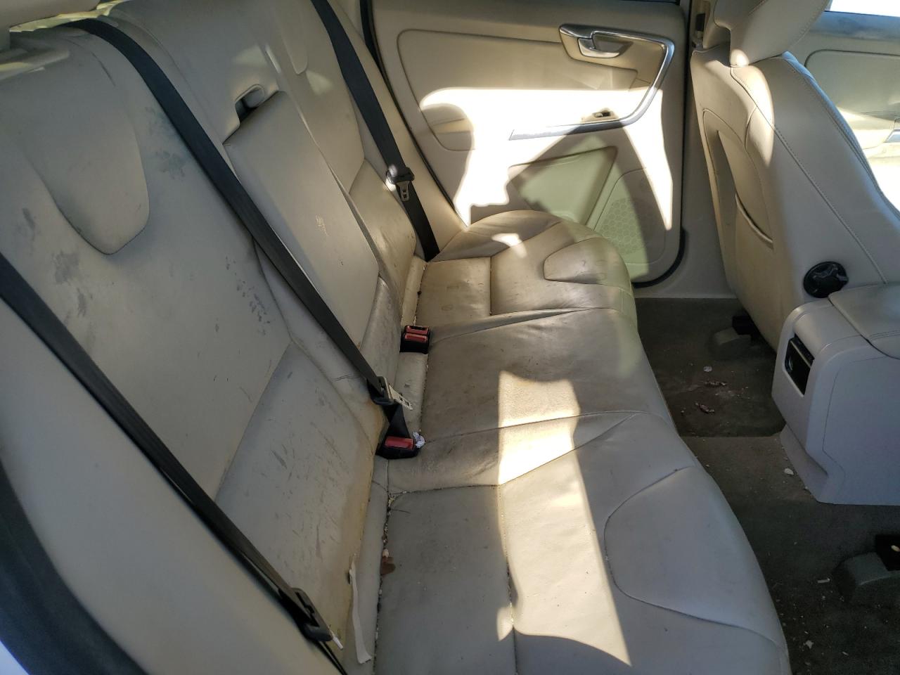 2015 Volvo Xc60 T5 Premier VIN: YV440MDBXF2614228 Lot: 92664765