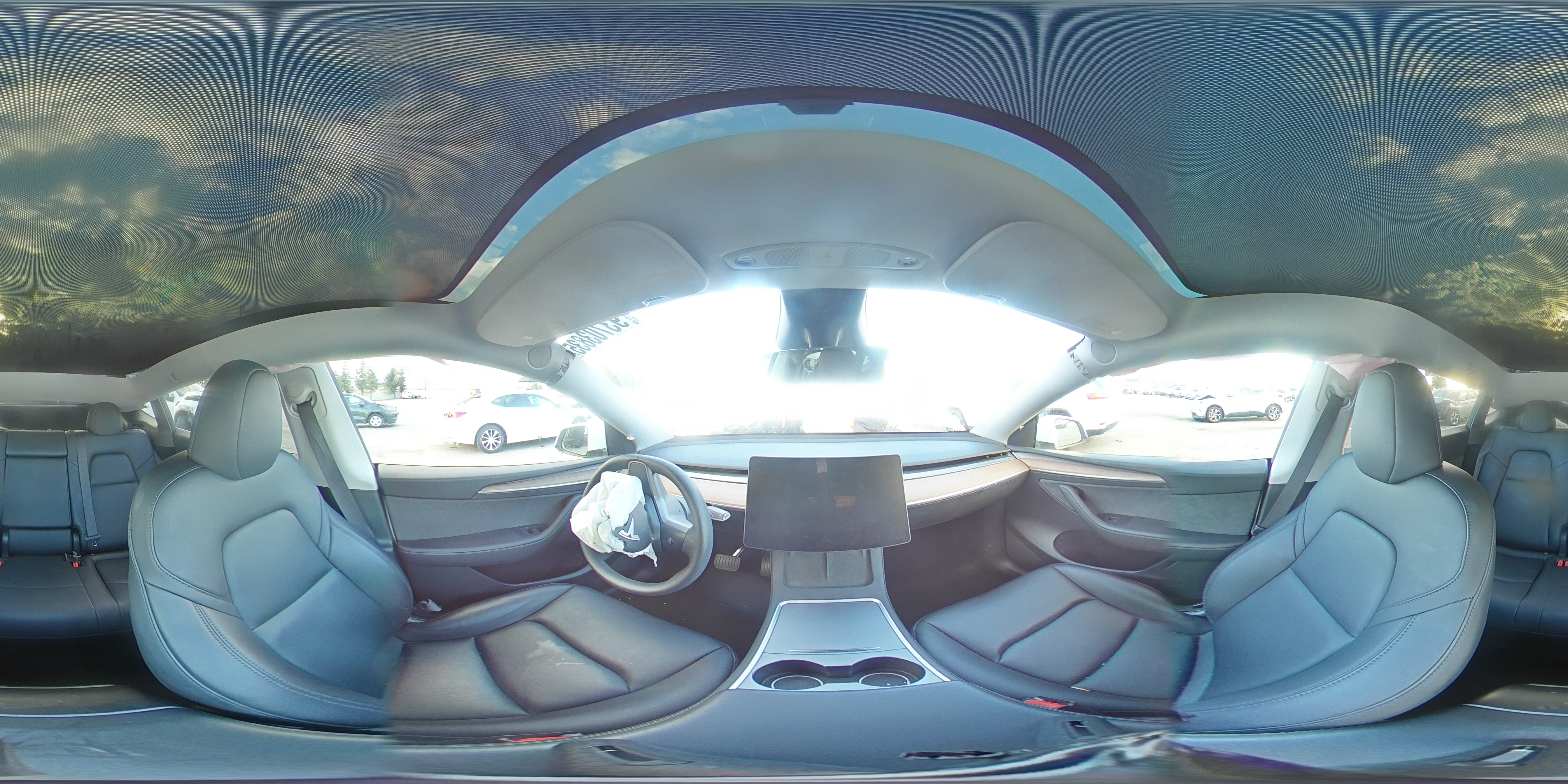 2024 Tesla Model Y VIN: 7SAYGDED0RF055390 Lot: 93703835