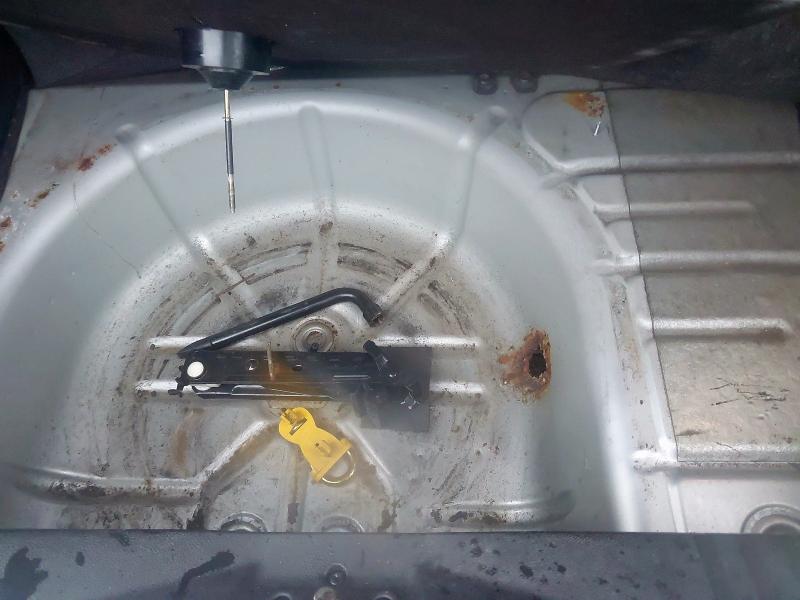 2004 FORD FIESTA 1.6 GHIA 5DR