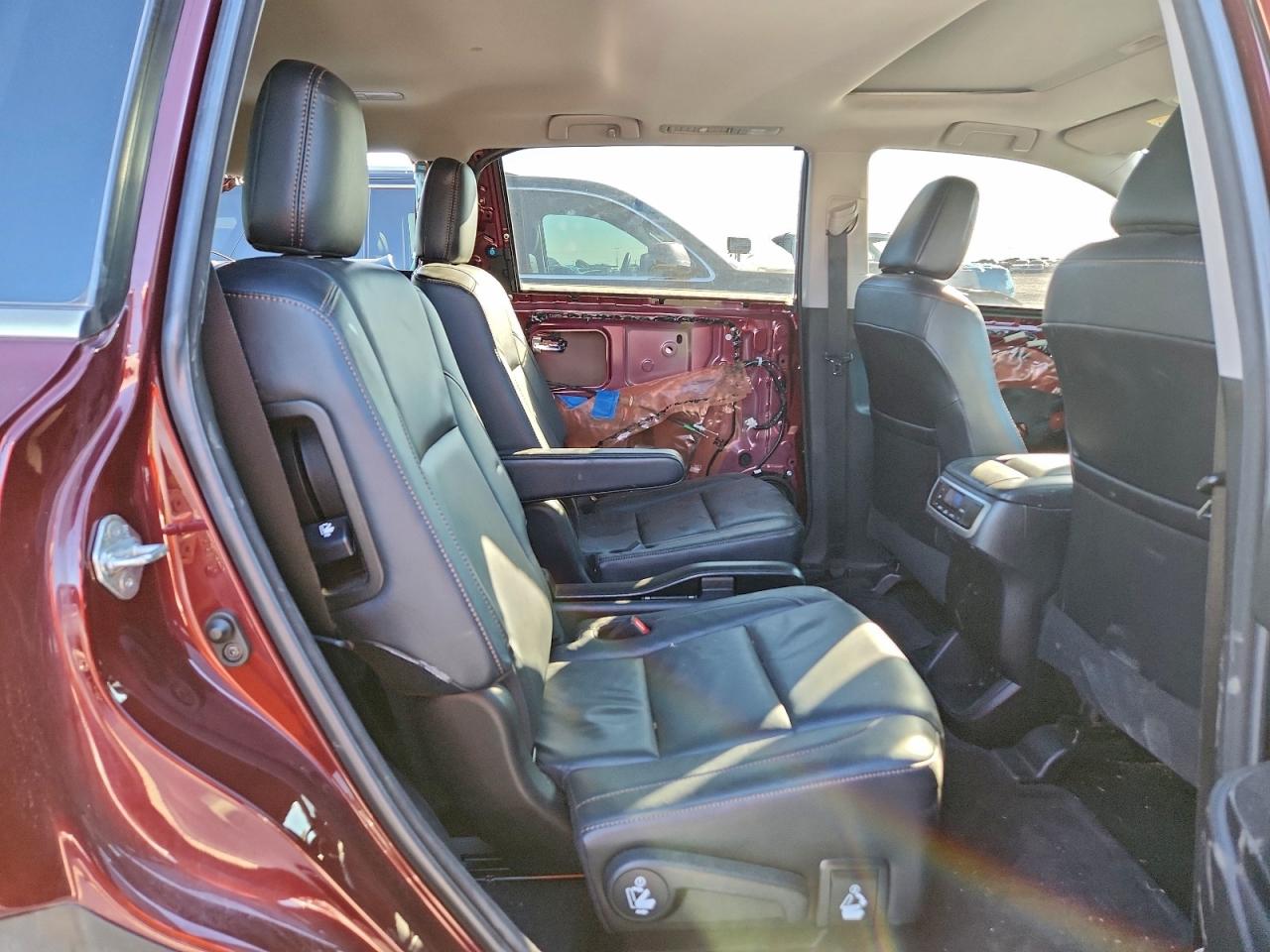 2018 Toyota Highlander Se VIN: 5TDKZRFH0JS273079 Lot: 94302885