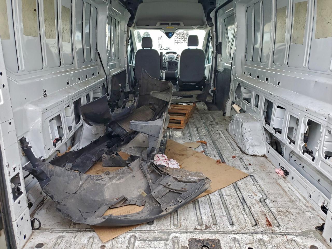 2018 Ford Transit T-350 VIN: 1FTBW3XV1JKA15686 Lot: 93925735