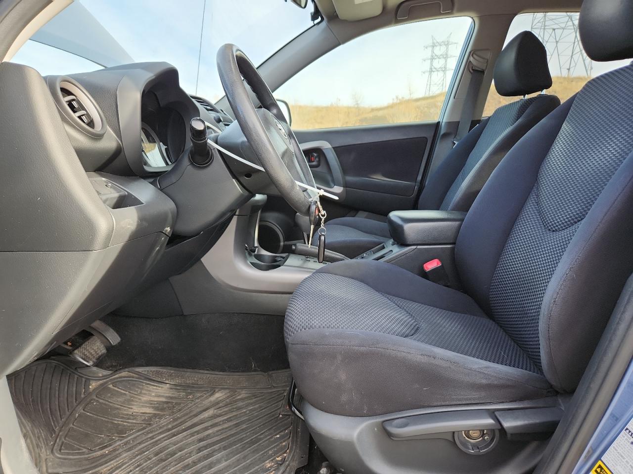 2008 Toyota Rav4 Sport VIN: JTMBD32V385136953 Lot: 92331205