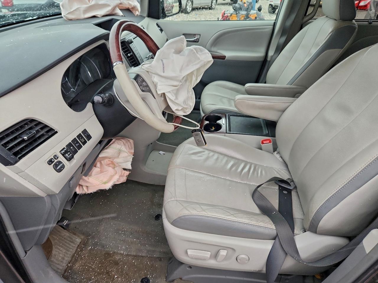 2014 Toyota Sienna Xle VIN: 5TDDK3DC5ES073287 Lot: 94127685