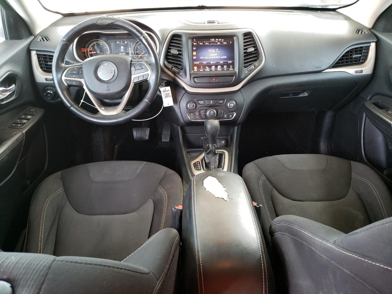 2015 Jeep Cherokee Latitude VIN: 1C4PJLCBXFW781061 Lot: 91777635