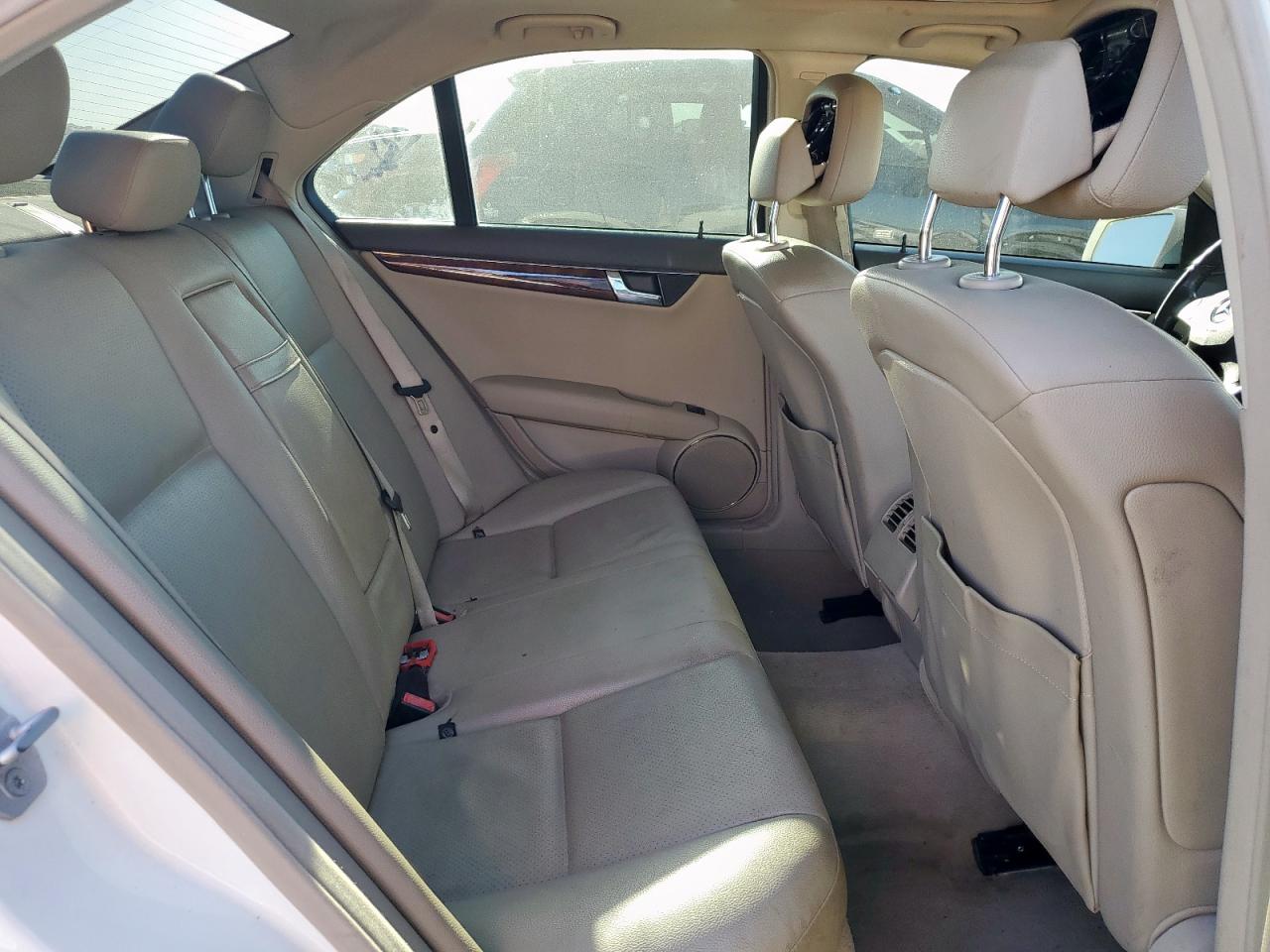 2010 Mercedes-Benz C 300 VIN: WDDGF5EB7AR129716 Lot: 91339455