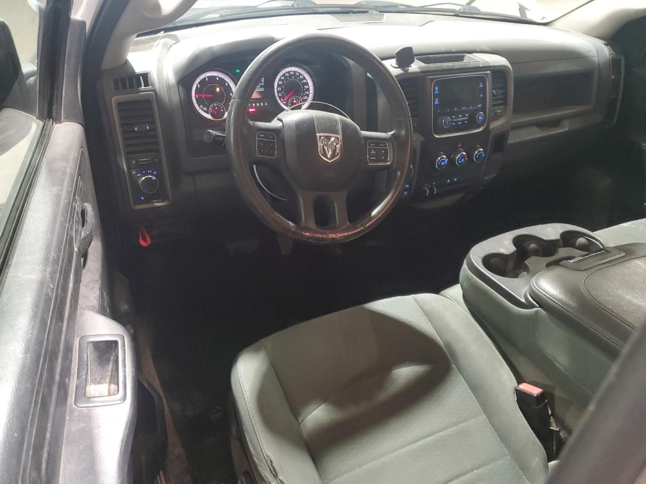 2017 Ram 1500 St VIN: 3C6JR7DTXHG640657 Lot: 91280275