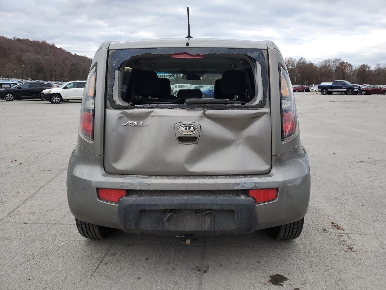2011 Kia Soul + VIN: KNDJT2A24B7196784 Lot: 93001165