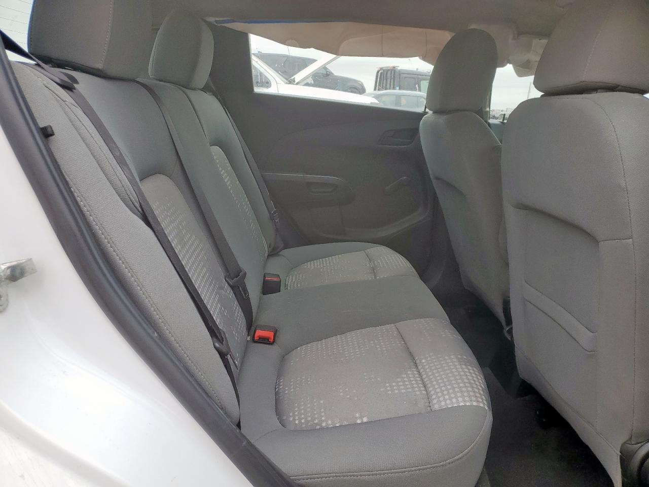 2015 Chevrolet Sonic Ls VIN: 1G1JA6SG9F4186081 Lot: 93904085