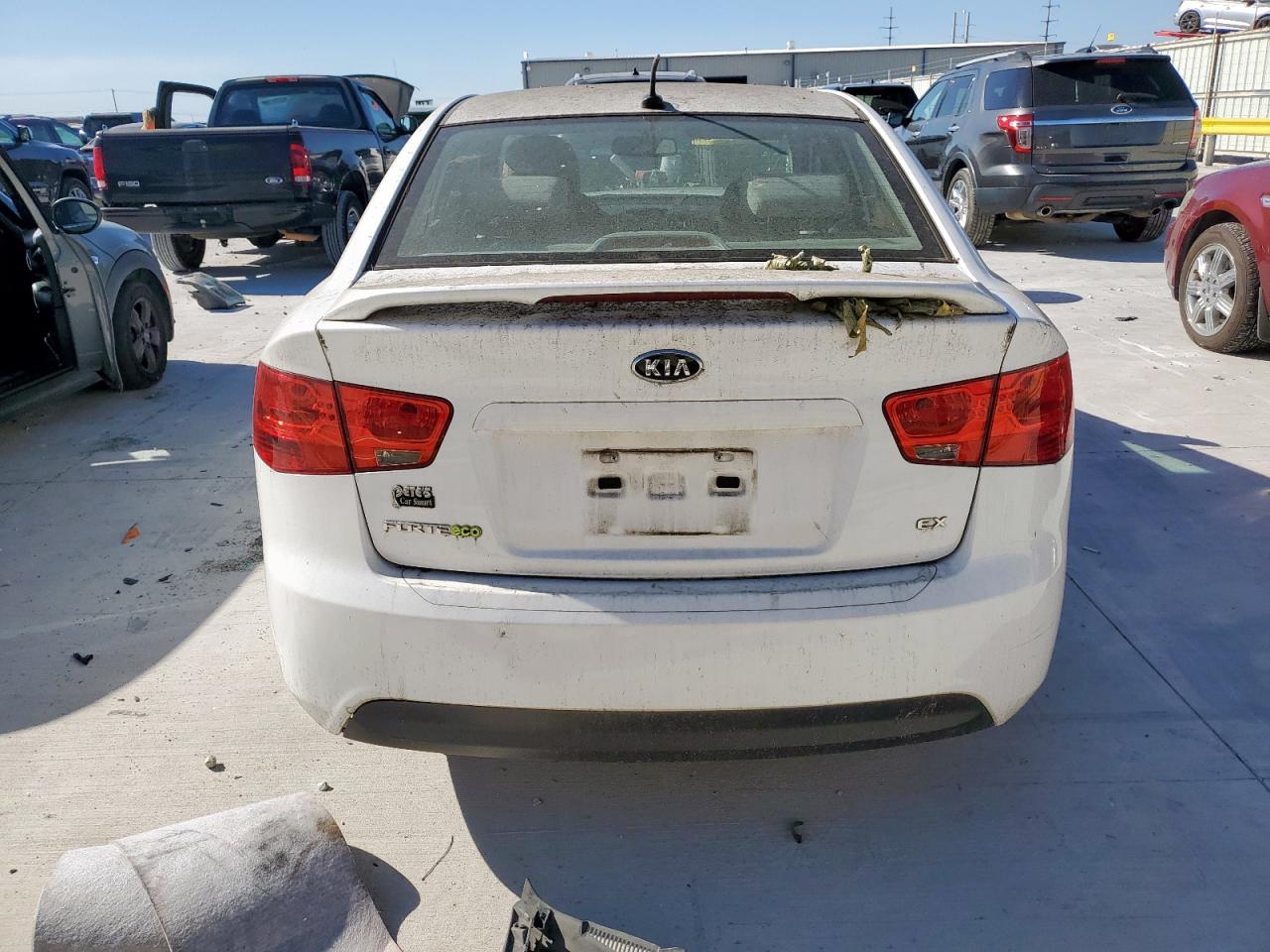 2011 Kia Forte Ex VIN: KNAFU4A2XB5318233 Lot: 92427075