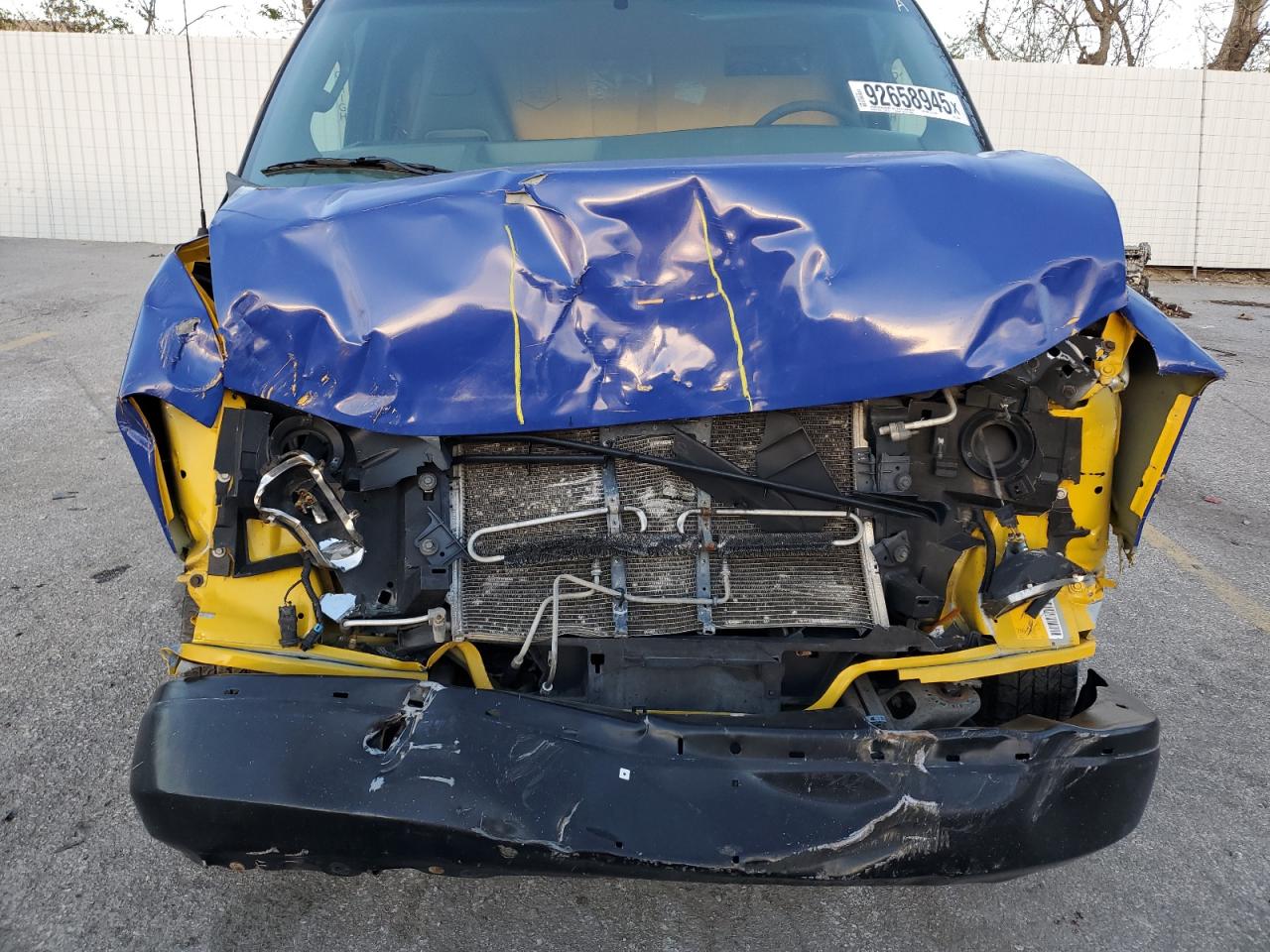 2017 GMC Savana Cutaway G3500 VIN: 1GD07RFF4H1910442 Lot: 92658945