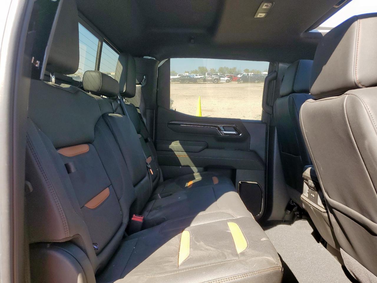 2025 GMC Sierra K1500 At4 VIN: 1GTUUEEL5SZ233733 Lot: 91645945