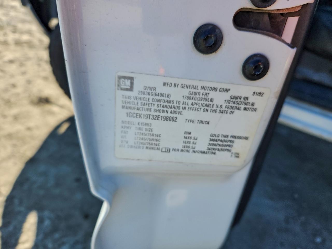 2002 Chevrolet Silverado K1500 VIN: 1GCEK19T32E198002 Lot: 93991455