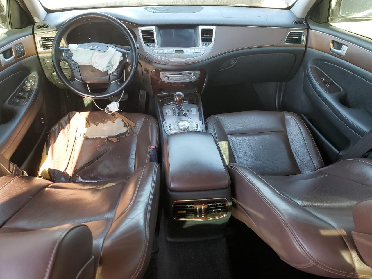 2013 Hyundai Genesis 3.8L VIN: KMHGC4DD9DU221679 Lot: 91192755