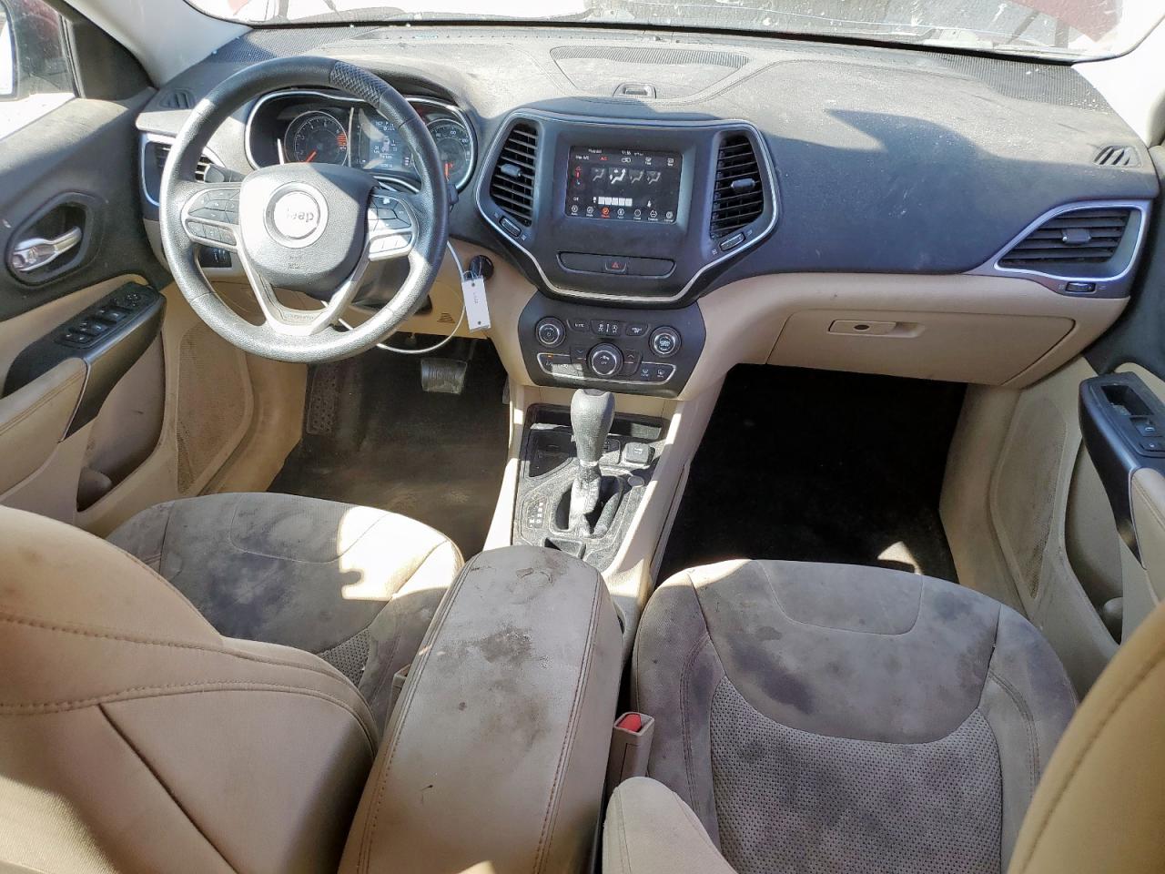 2019 Jeep Cherokee Latitude VIN: 1C4PJLCB3KD297125 Lot: 90645455