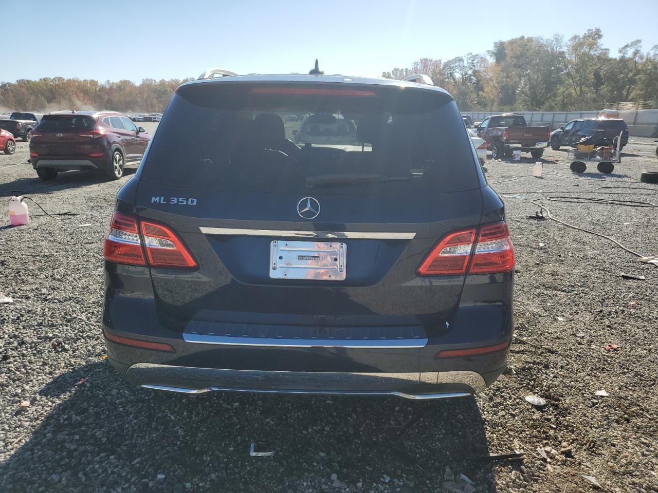 2015 Mercedes-Benz Ml 350 VIN: 4JGDA5JB1FA465557 Lot: 90722185