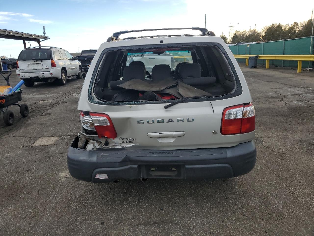 2001 Subaru Forester L VIN: JF1SF63581H723928 Lot: 92165415