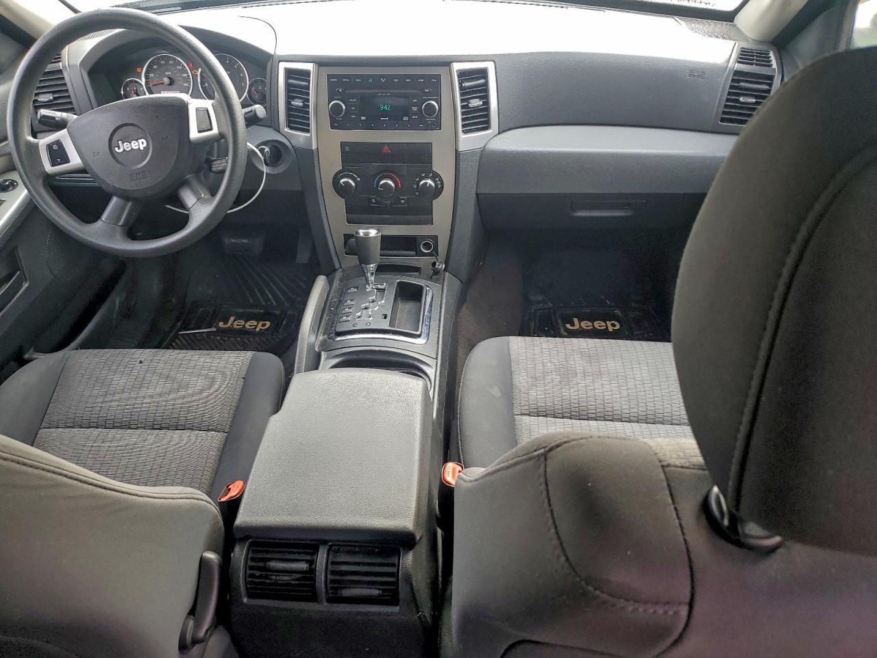 2008 Jeep Grand Cherokee Laredo VIN: 1J8GR48KX8C104113 Lot: 93430415