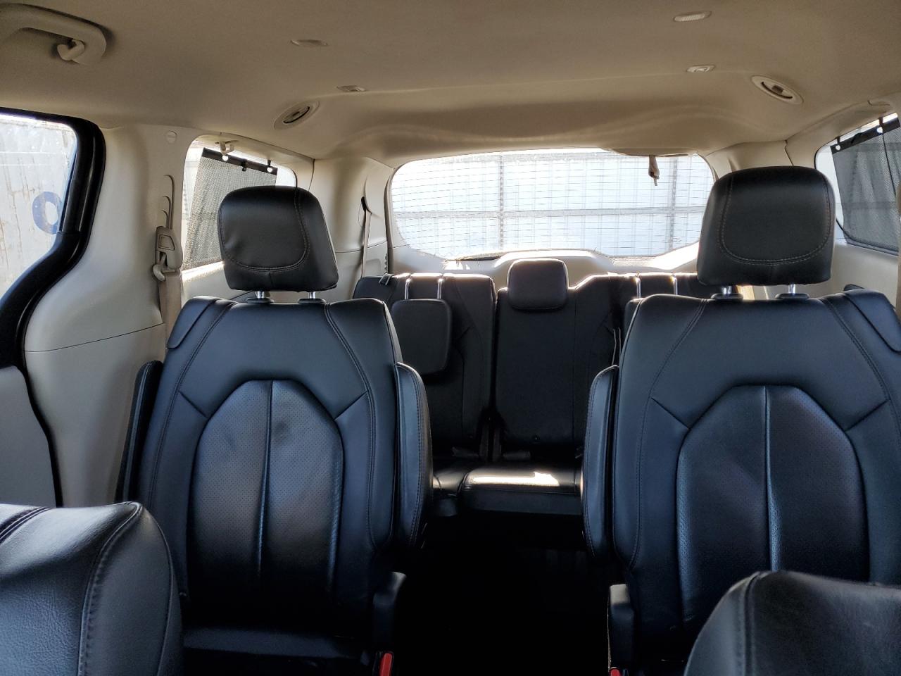 2020 Chrysler Pacifica Touring L VIN: 2C4RC1BG8LR271266 Lot: 92425635