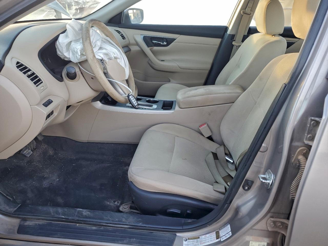 2015 Nissan Altima 2.5 VIN: 1N4AL3AP7FN911081 Lot: 94403215