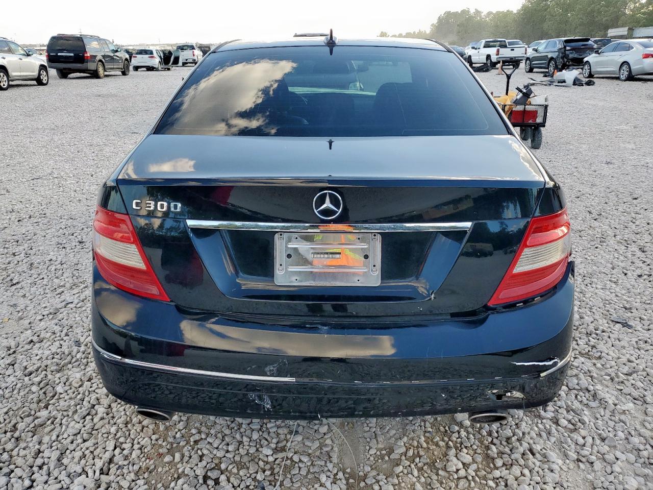 2011 Mercedes-Benz C 300 VIN: WDDGF5EB5BR161887 Lot: 92832245