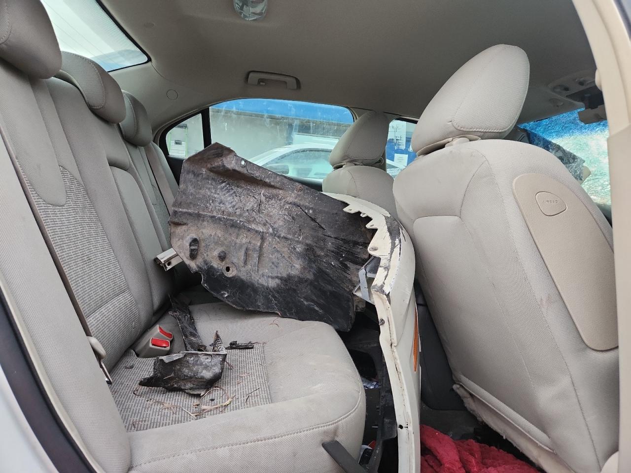 2010 Ford Fusion S VIN: 3FAHP0GA1AR327561 Lot: 92155425