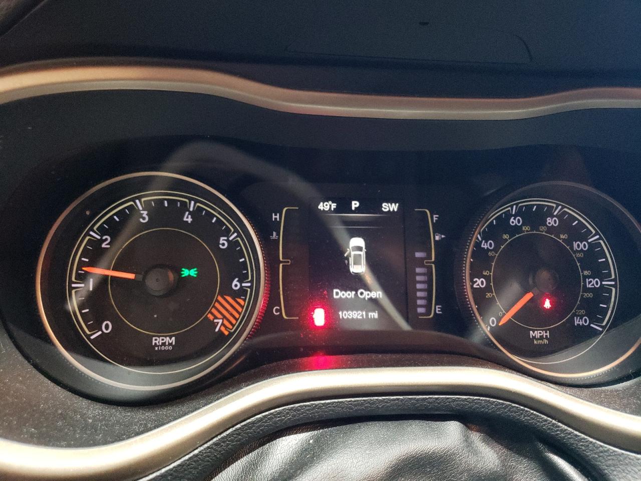 2015 Jeep Cherokee Latitude VIN: 1C4PJMCB2FW615834 Lot: 92686585