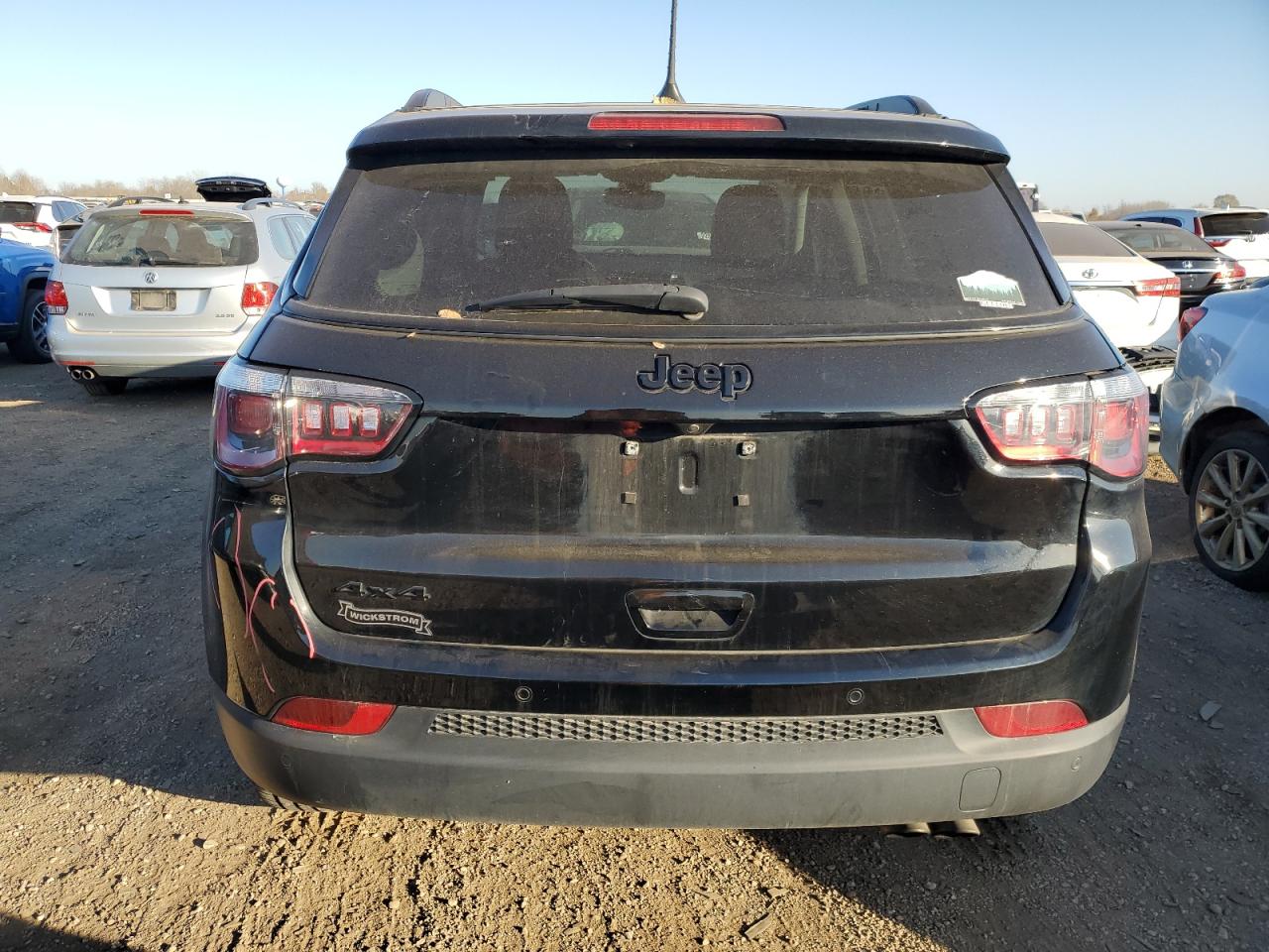 2019 Jeep Compass Latitude VIN: 3C4NJDBB9KT806806 Lot: 90585345