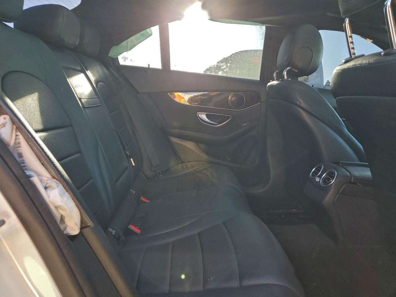 2018 Mercedes-Benz C 300 VIN: 55SWF4JB7JU264561 Lot: 93411225