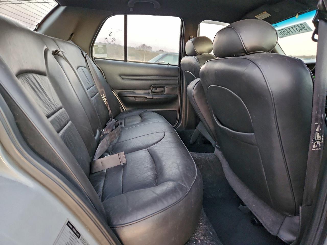 2000 Ford Crown Victoria Lx VIN: 2FAFP74W0YX146933 Lot: 94311455