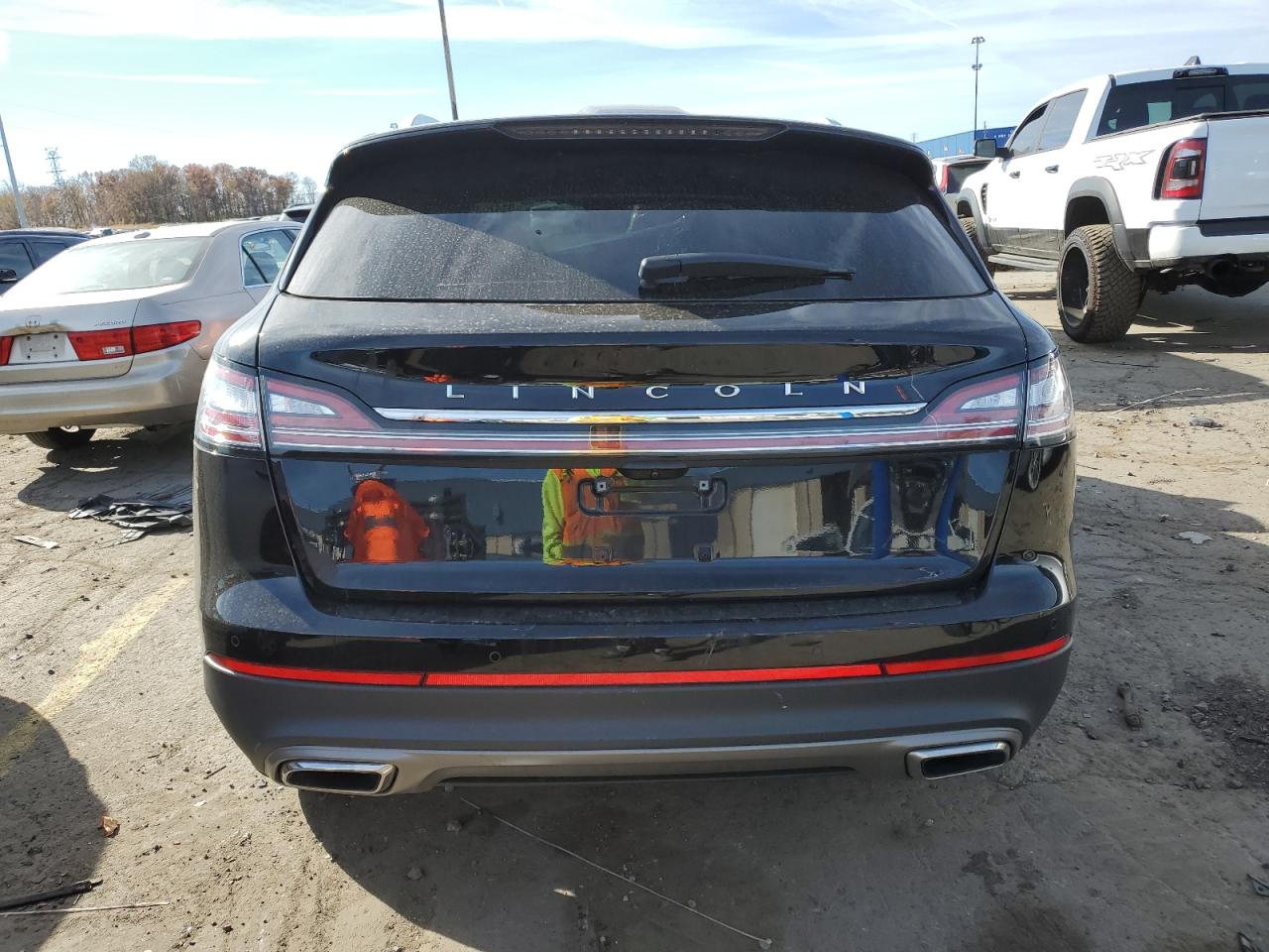 2022 Lincoln Nautilus Reserve VIN: 2LMPJ8K90NBL24495 Lot: 91475305