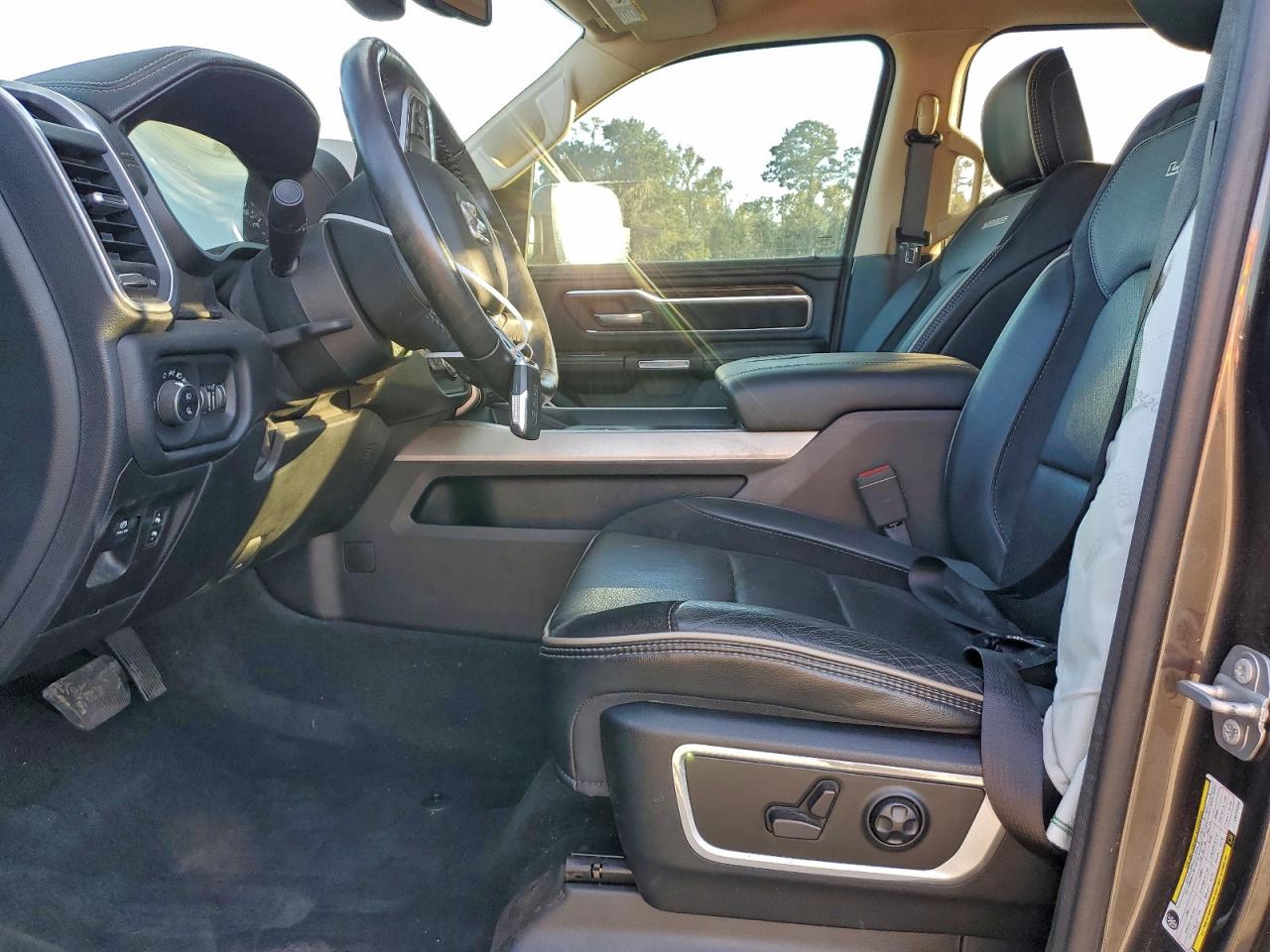 2020 Ram 1500 Laramie VIN: 1C6SRFJTXLN244358 Lot: 93857195