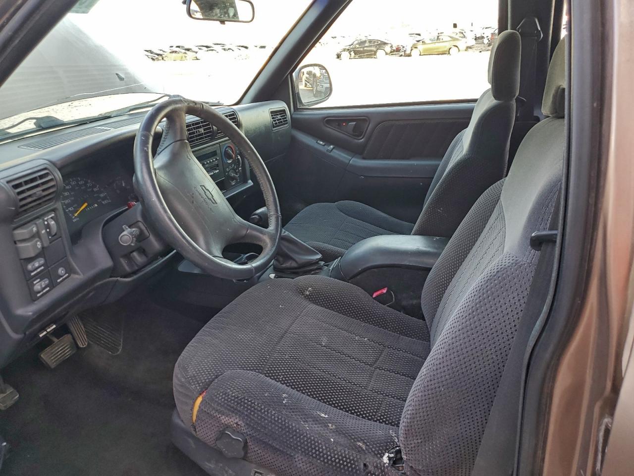 1997 Chevrolet Blazer VIN: 1GNDT13W8V2193595 Lot: 94554635