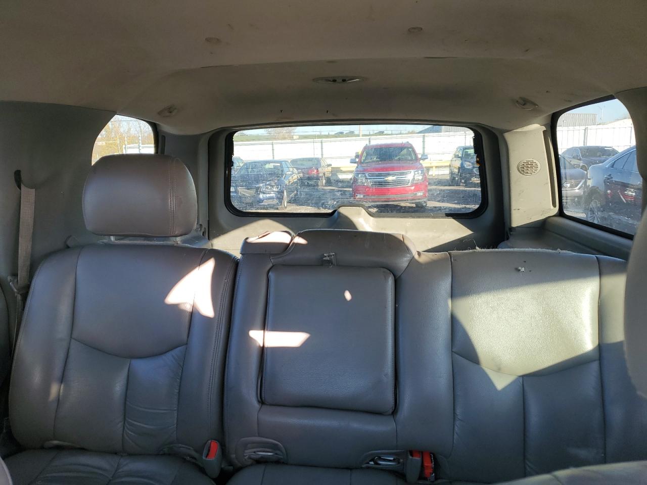 2005 Chevrolet Tahoe C1500 VIN: 1GNEC13T05J180100 Lot: 91830865