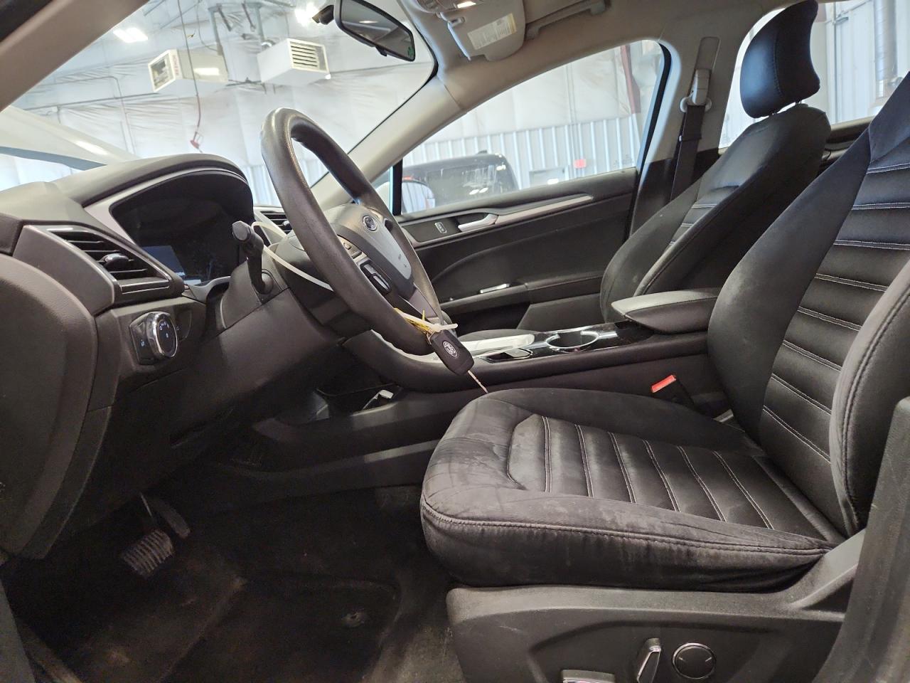 2015 Ford Fusion Se VIN: 1FA6P0H7XF5126570 Lot: 90852315