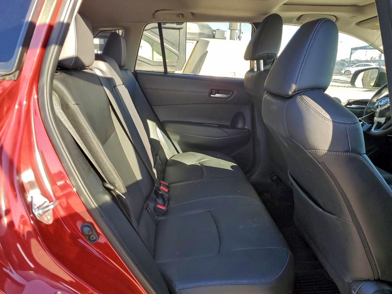 2024 Toyota Corolla Cross Xle VIN: 7MUDAAAG8RV104266 Lot: 94392635