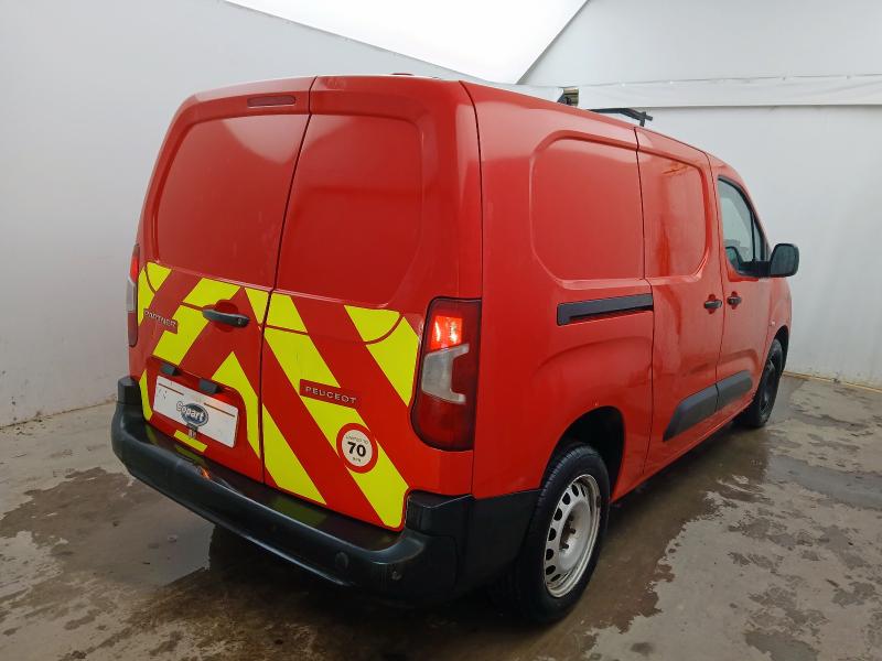 2019 PEUGEOT PARTNER S L2 