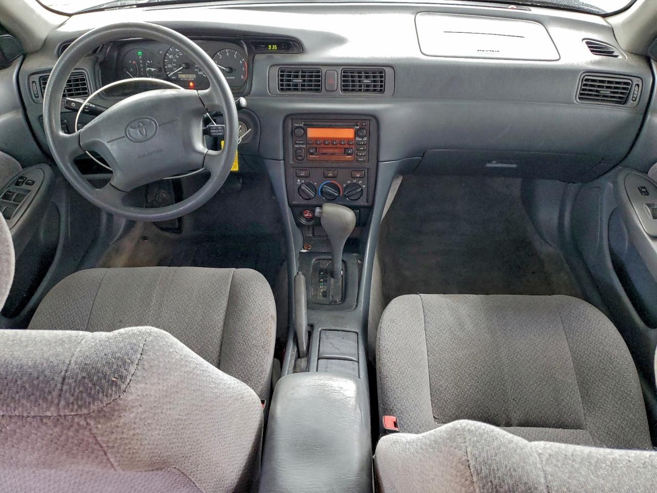 2000 Toyota Camry Ce VIN: JT2BG22K9Y0475519 Lot: 93678685