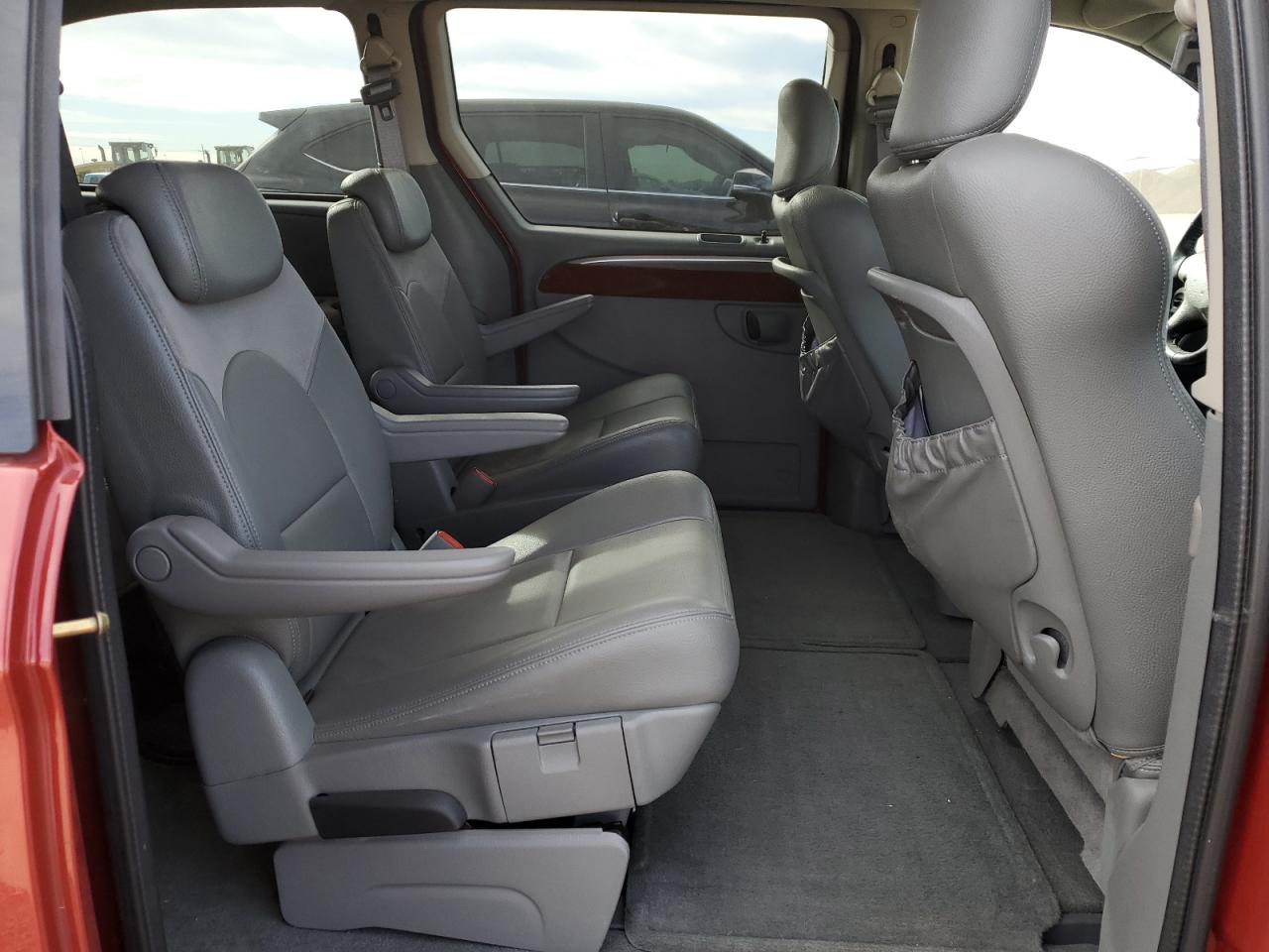 2007 Chrysler Town & Country Limited VIN: 2A8GP64L87R206645 Lot: 90800095