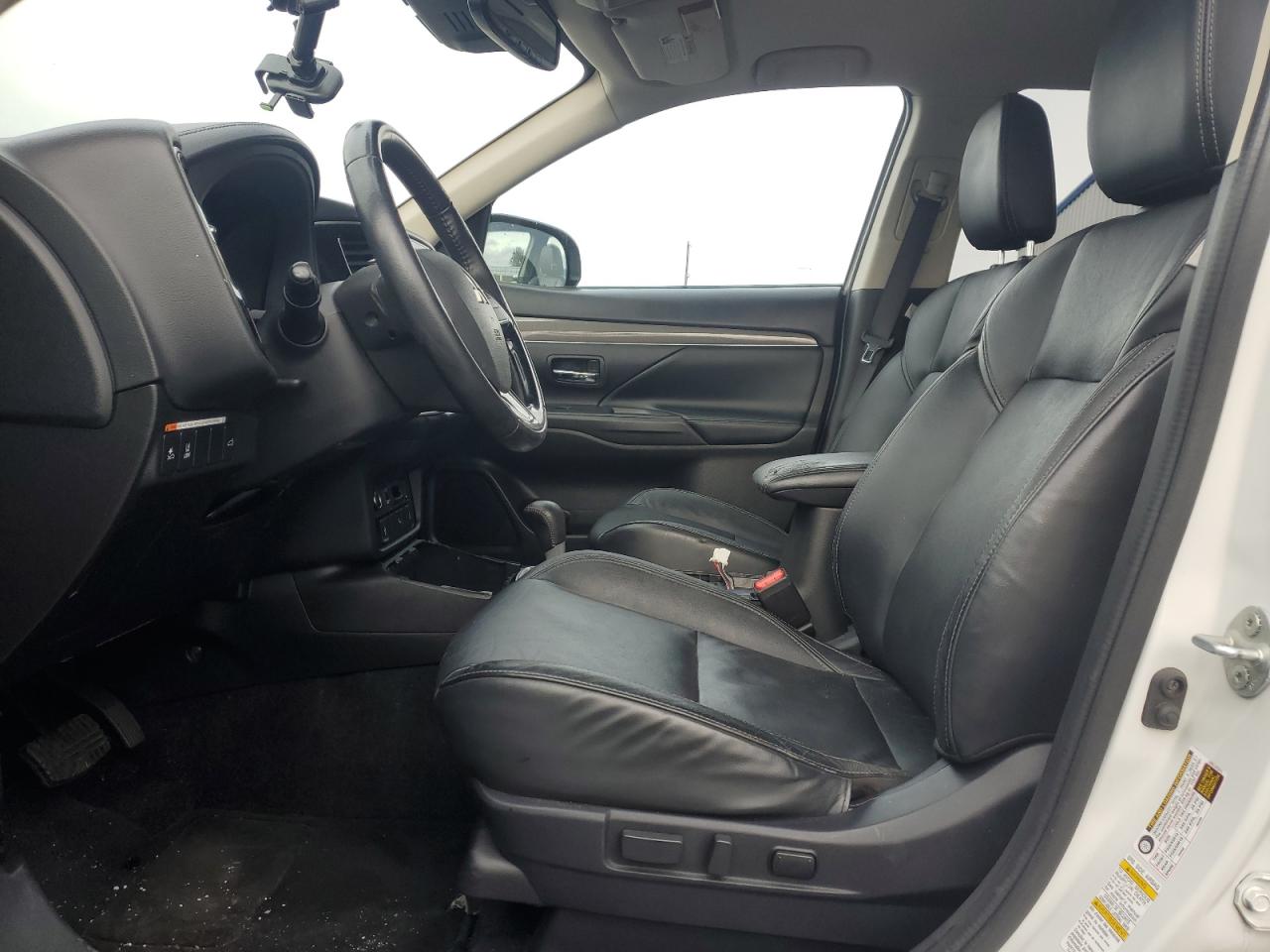 2020 Mitsubishi Outlander Se VIN: JA4AZ3A38LZ019555 Lot: 92949015