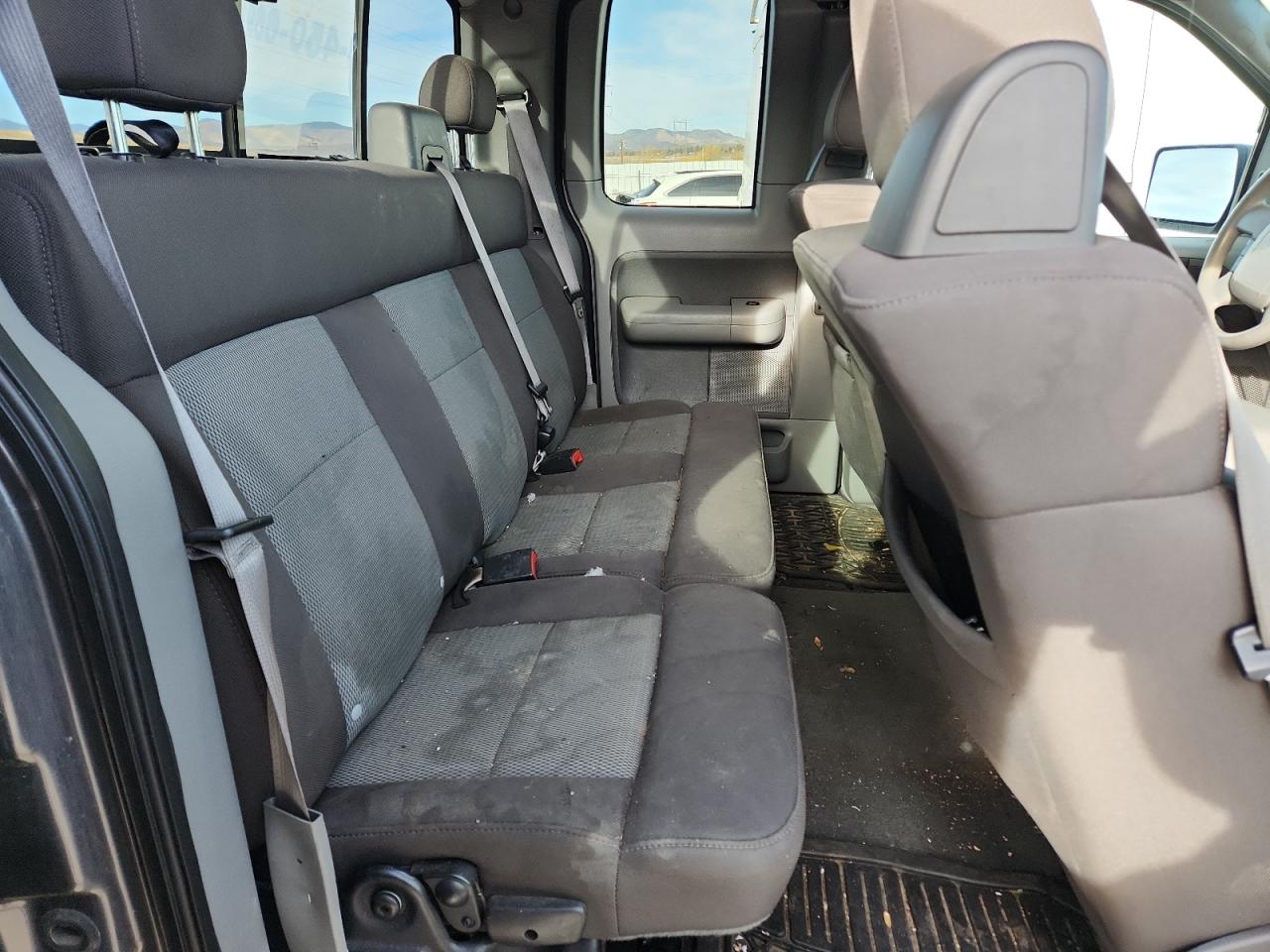 2005 Ford F150 VIN: 1FTPX14545NA45796 Lot: 90934845