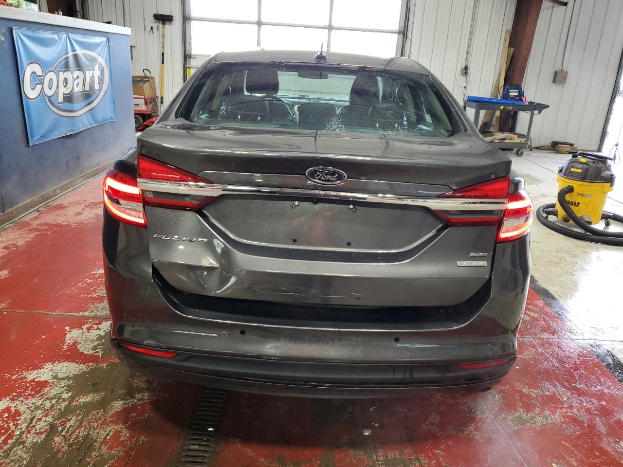 2018 Ford Fusion Se VIN: 3FA6P0HD5JR193296 Lot: 90915775