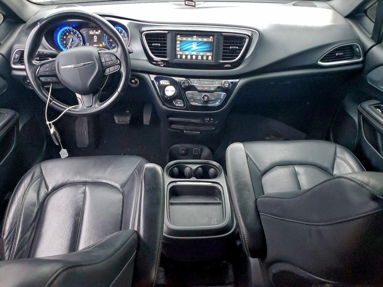 2020 Chrysler Pacifica Touring L VIN: 2C4RC1BG4LR113412 Lot: 93859105