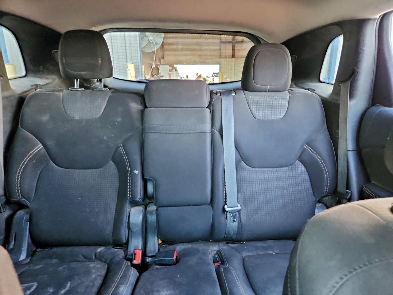 2015 Jeep Cherokee Latitude VIN: 1C4PJLCB7FW700520 Lot: 91900055