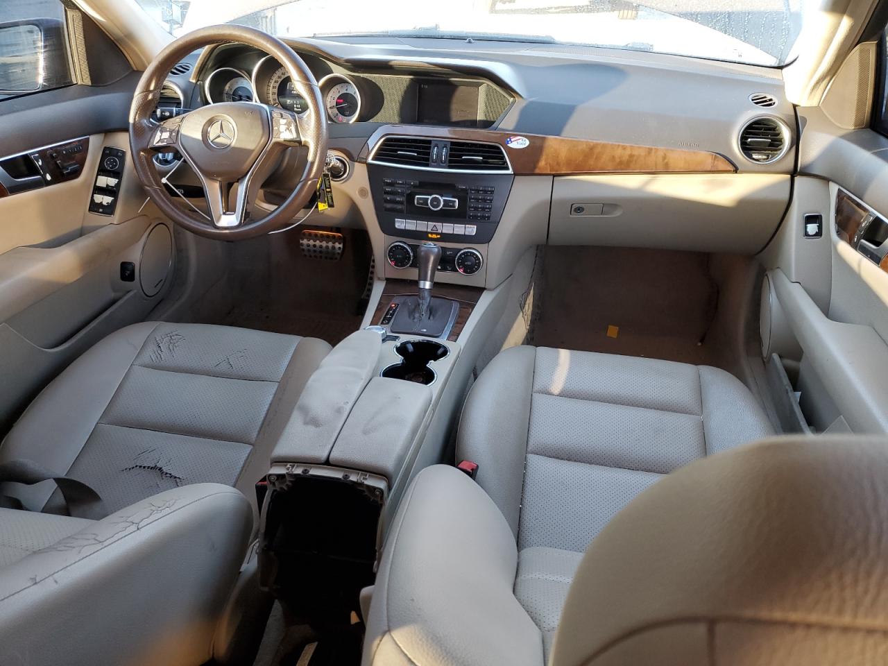 2014 Mercedes-Benz C 250 VIN: WDDGF4HB0EA965393 Lot: 90299005