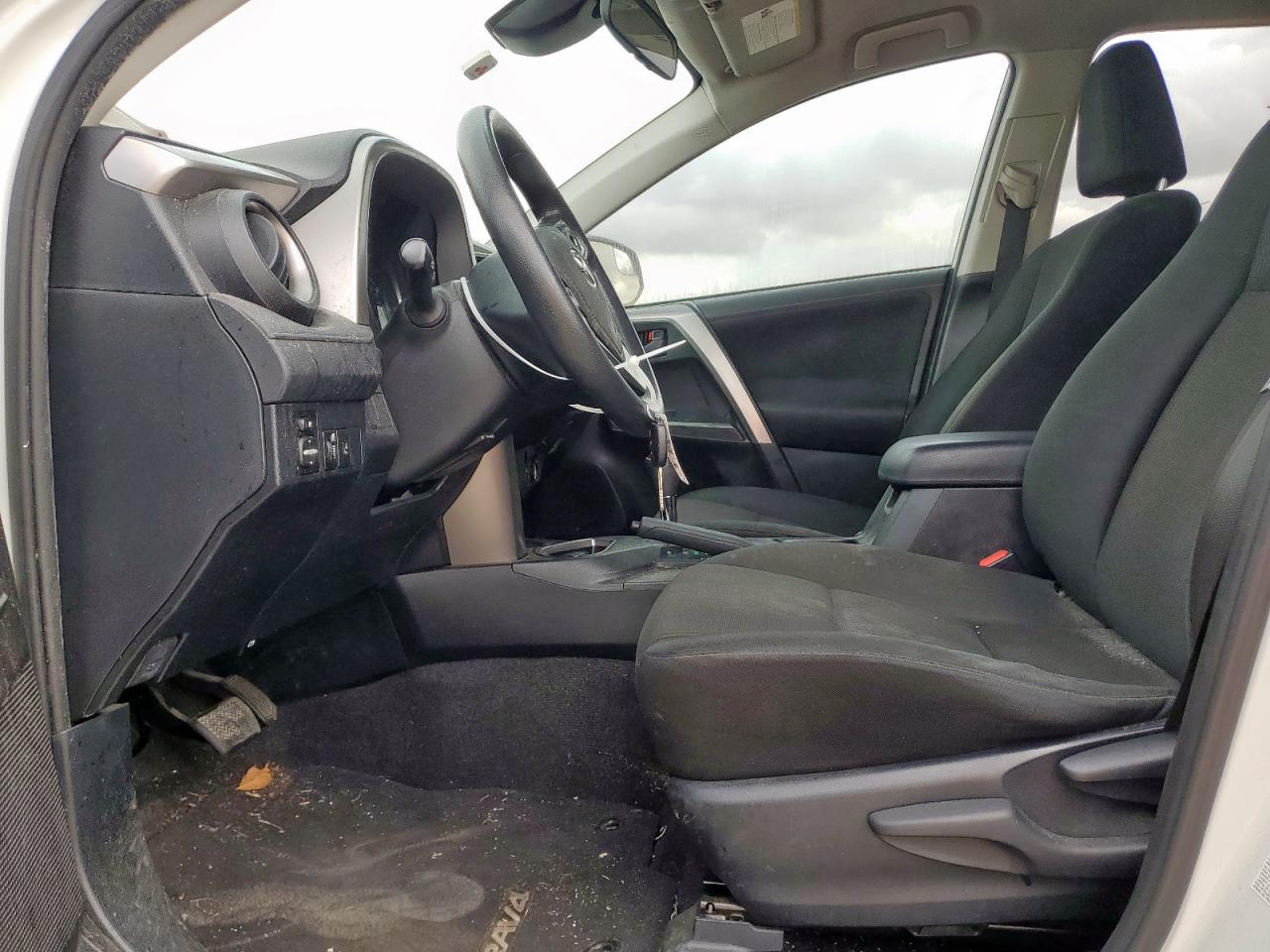 2017 Toyota Rav4 Le VIN: JTMZFREV2HJ122525 Lot: 91898375