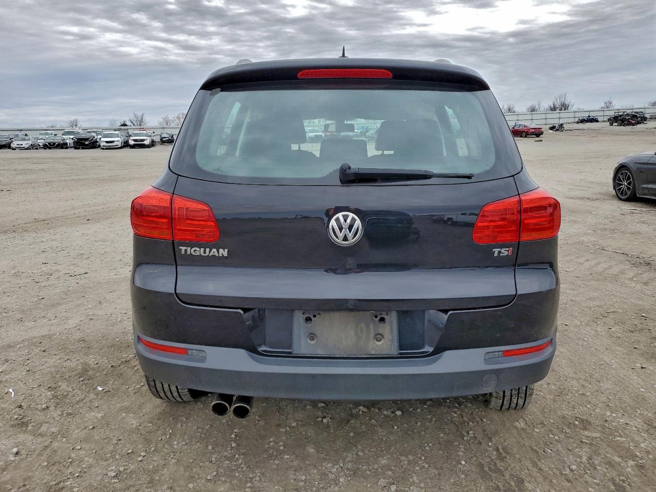 2016 Volkswagen Tiguan S VIN: WVGAV7AX5GW599877 Lot: 94147835