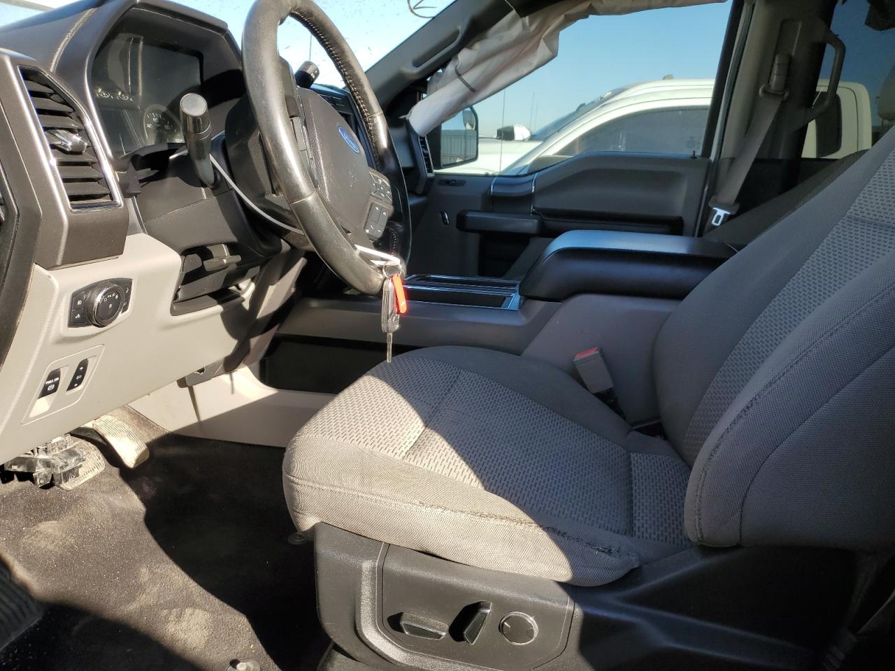 2018 Ford F150 Supercrew VIN: 1FTEW1EGXJKE75905 Lot: 89911635