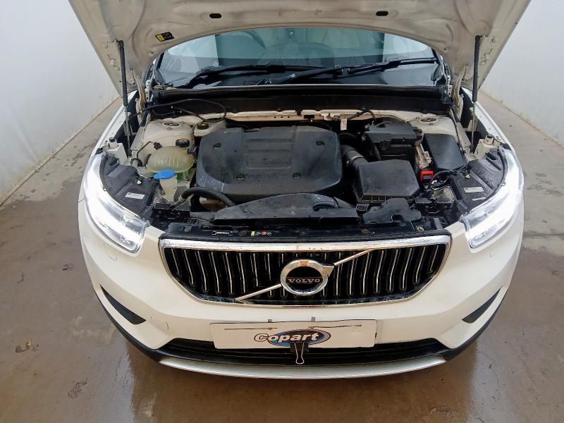 2021 VOLVO XC40 1.5 T3 [163] MOMENTUM 5DR